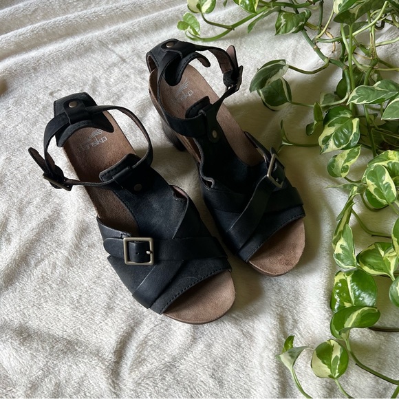 Dansko Black Women's Sandals - Picture 2 of 8